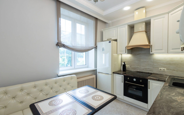 Lyuks v Tsentre Minska Flat