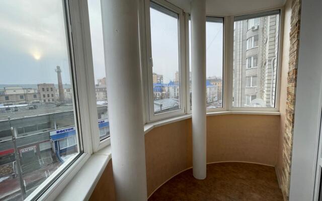 V Samom Tsentre Okolo Tsum Flat