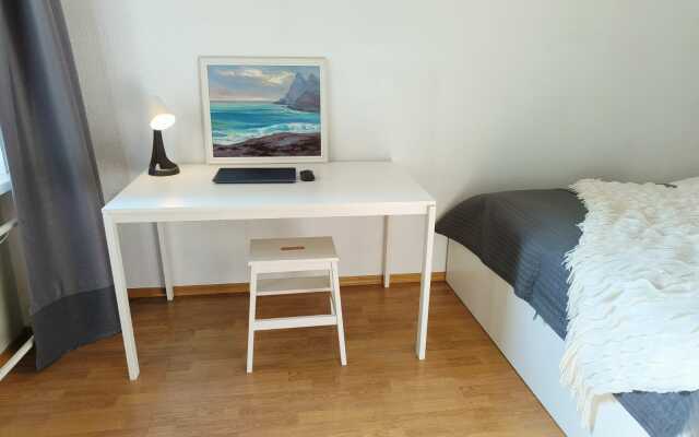 Апартаменты двухкомнатные на Пролетарской у Нижнего озера