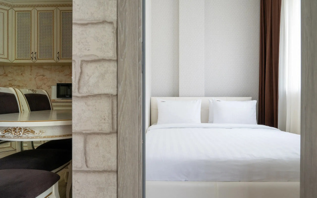 Red Apartments Art Layt Siti Monro Apartments