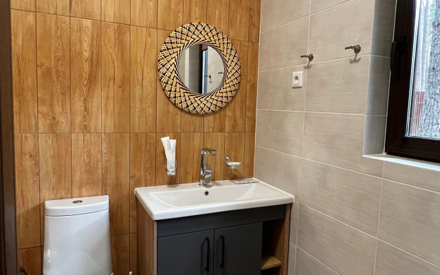 Wood Park (ex. Shishka Hotel)