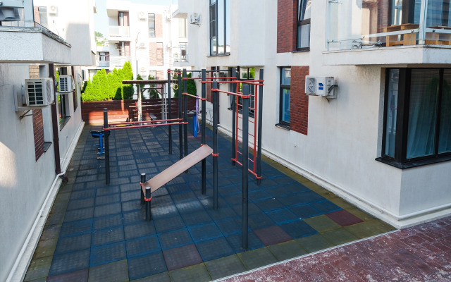 Green Palace 4 S Podogrevaemym Basseynom Krugly God Apartment
