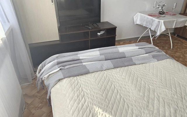 Uyutnaya Studiya Dlya Dvoikh Flat