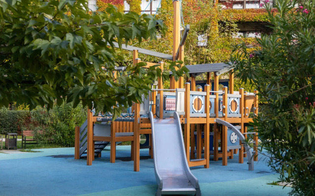 Red Apartments Parkovy Kvartal Olimp Apartments