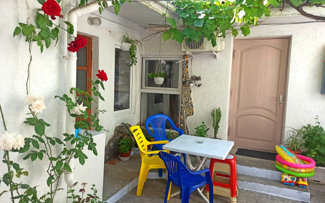 Апартаменты в частном секторе в сердце Евпатории