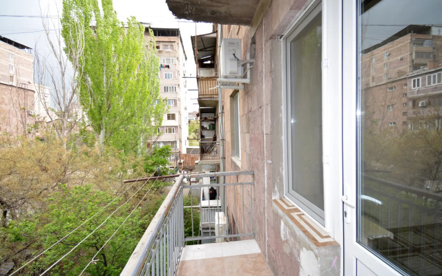 Perte House on Sundukyan 28A Street Apartments