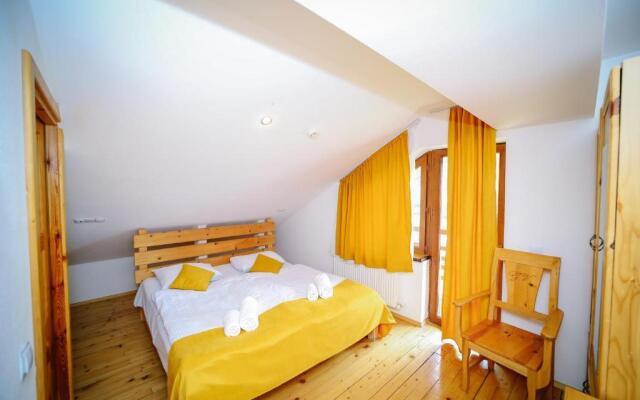 Alpenhaus Hotel Kazbegi