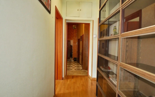 Na Polikurovskoy Ulitse 1 Apartments