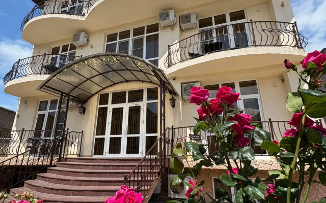 Bon Voyazh Guest house