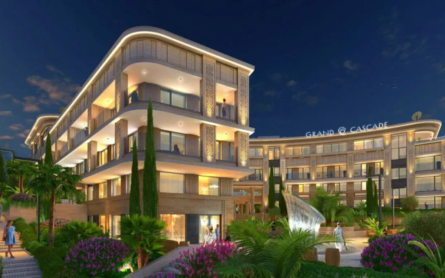 Lyuks Odnokomnatny S Balkonom v otele Grand Cascade Apartments