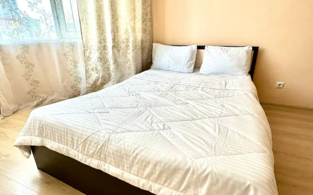 U Metro Yekaterinburg Megapolis Flat