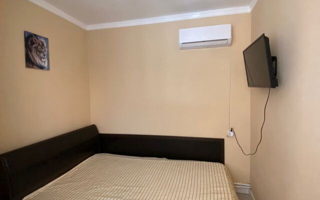 50 Let Oktyabrya 78/1 Private House