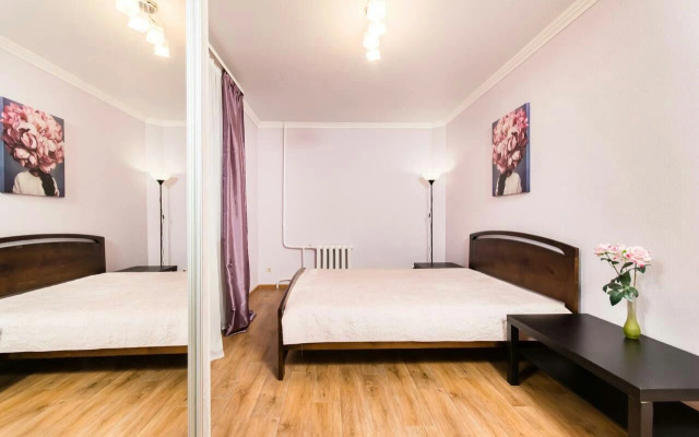 V Tsentre Goroda Flat
