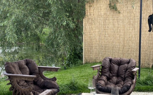 U Ozera Private house