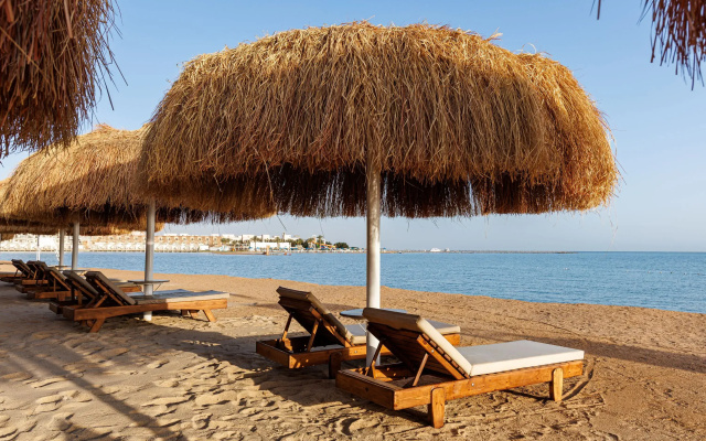 Solara Aqua Park Resort by SUNRISE
