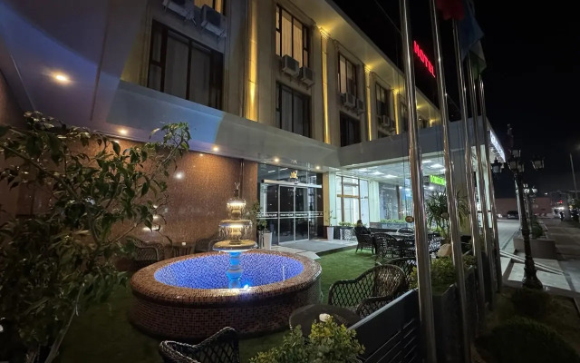 Khan Palace Hotel