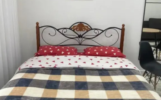 Adelya Kutuya Flat