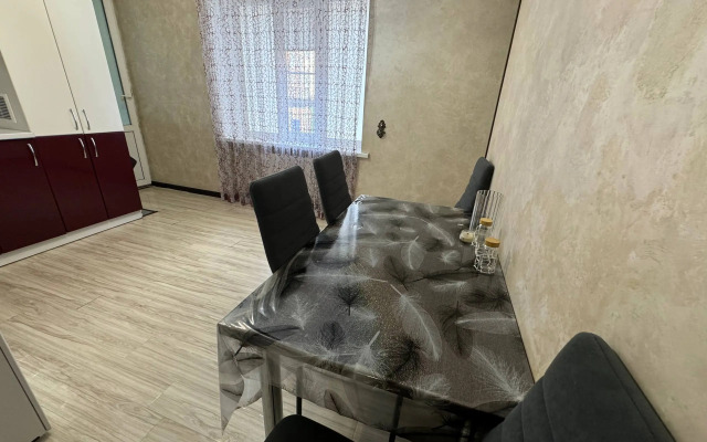 Квартира на первом этаже, просторная, центр Пятигорска