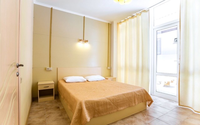 Gostevoy Dom Makarena Guest House