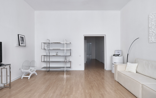 Апартаменты на Австрийской площади