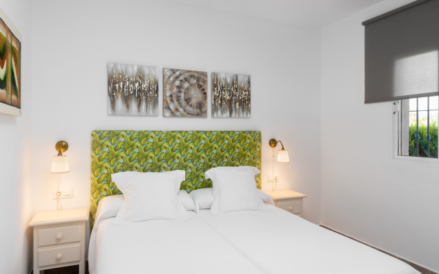 SUITES CORTIJO FONTANILLA Apart hotel