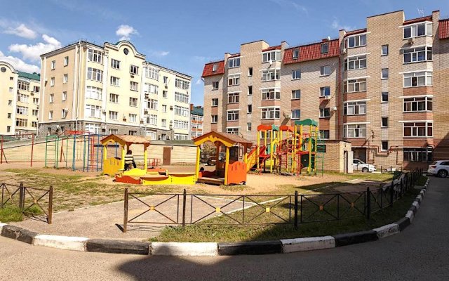 Na Meridiannoy 3 U Naberezhnoy Kazanki Apartments