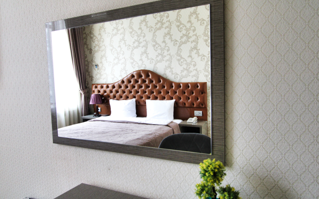 Pilot Baku Hotel