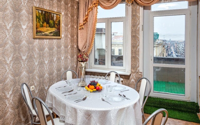 Kvartira S Vidom Na Ves Nevskiy Prospect Apartment