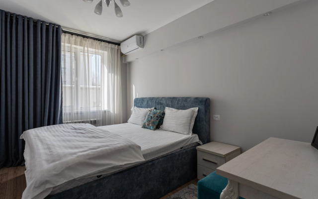 Апартаменты Senate Square