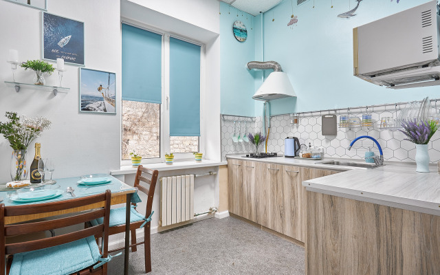 Happiness Live in the center of Sevastopol Apartment