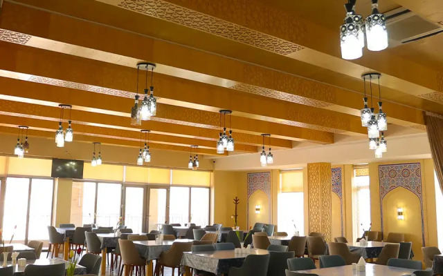 Dunyo Palace Hotel