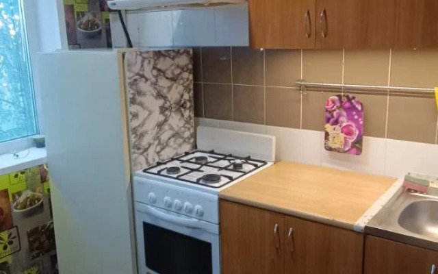 Квартира Счастливая Матрешка на Дежневцев 5