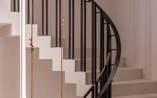 Monograph Hotel (by Travel Agency)