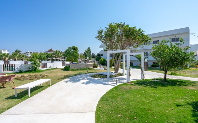 Stamos Hotel