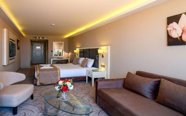 Отель The Conforium Van