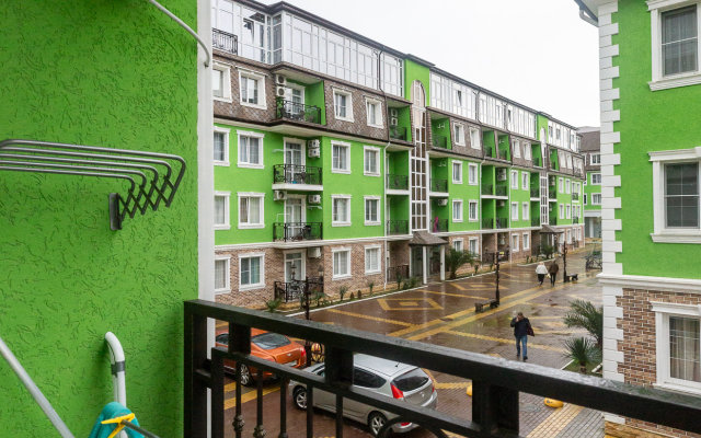 2kh Komnatnaya Kvartira S Remontom Green Studio 3 Apartments