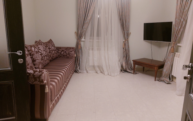 Arkhar Guest House