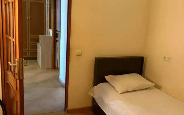 Апартаменты RentInnYerevan 1 Pushkin Street