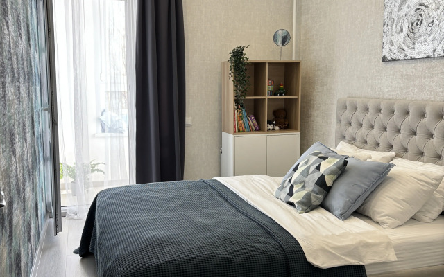 Novaya kvartira na naberezhnoy Flat