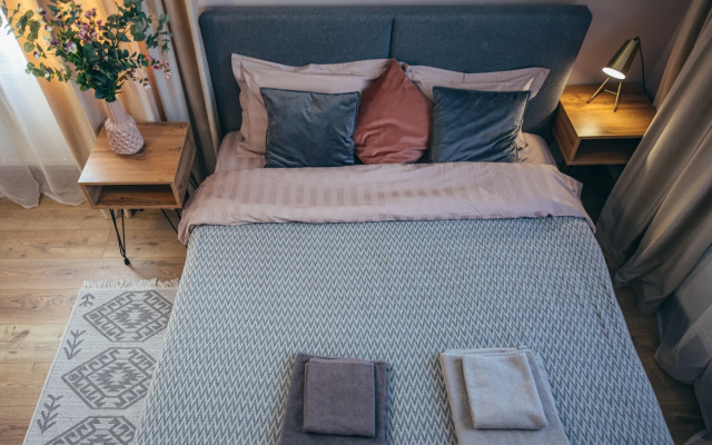 V Tsentre Goroda S Zelenym Sadom Private house