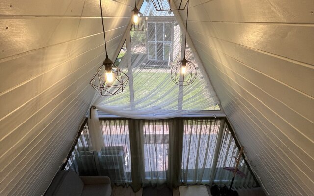 Vse Svoi Guest House