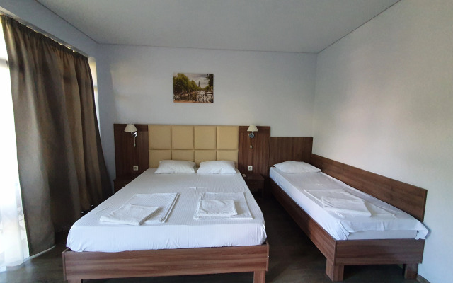 Guest house Meka