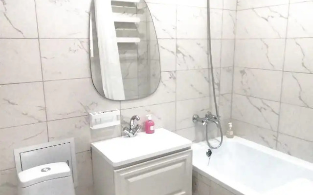 Квартира светлая студия на Театральной площади