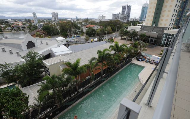 Modern Apartment with Resort Style Living Surfers Paradise