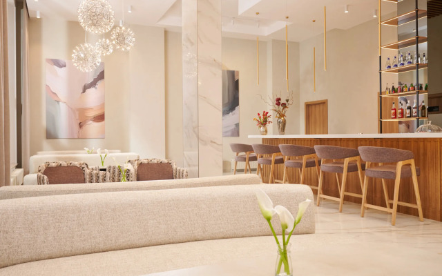 Aura City Hotel