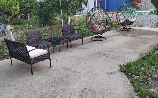 Robert I Oksana Guest house