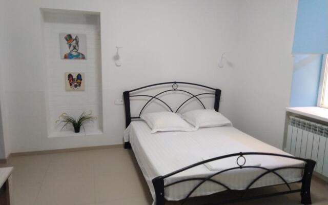Good Night House Hotel