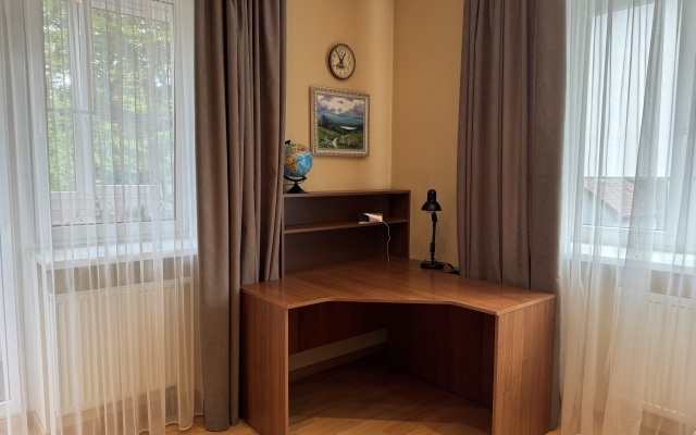 Komfort U Verkhnego Ozera Apartments