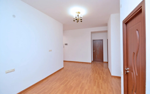 Prostornaya Kvartira na Severnom Prospekte, Hh533 Flat