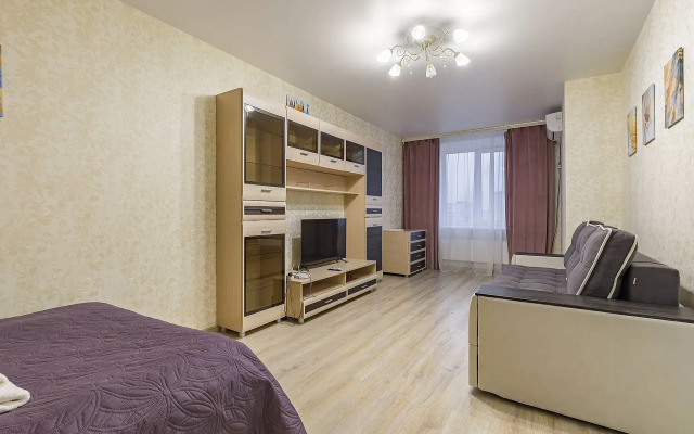 Uyutnaya I Svetlaya Ryadom S Metro Flat